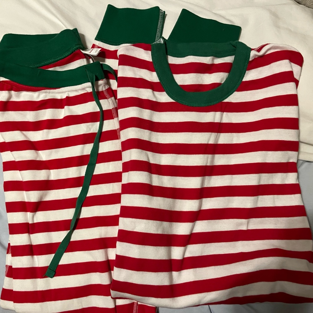 Hanna Anderson NWOT matching PJs, women’s M